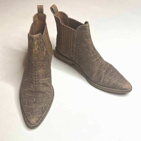 Queork Shoes - Queork Cork Women's Chelsea Boots - EU 37 US 6.5